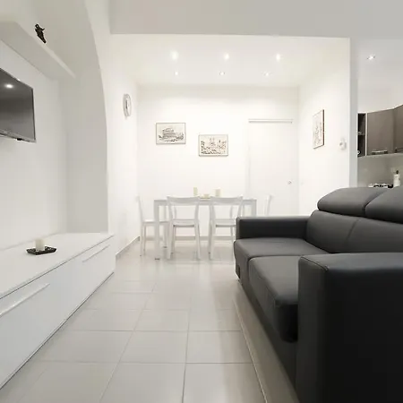 Laterano White - Colosseo Apartamento